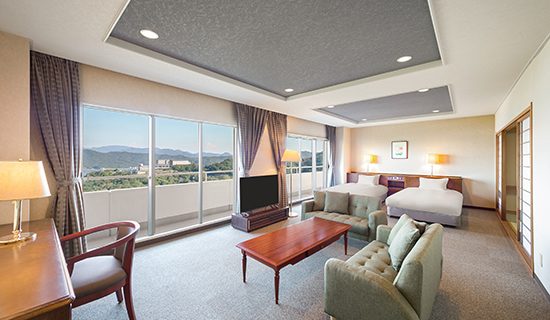 Classic Junior Suite, Japanese-Western eclectic style, 2 single beds, 4 futon sets, mountain view