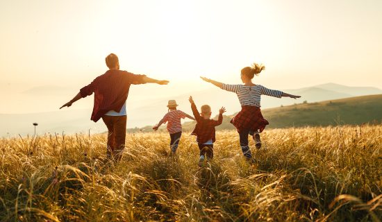 [Elementary school students and infants free] Blue sea and island greenery, sunset view over Onaruto Bridge Enjoy all-inclusive <with evening breakfast>