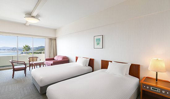 Classic room: 2 single beds, 1 extra bed, Ocean View