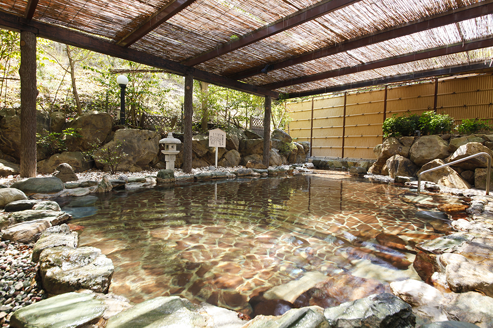 Open-air hot spring rock bath "Nandan Onsen”