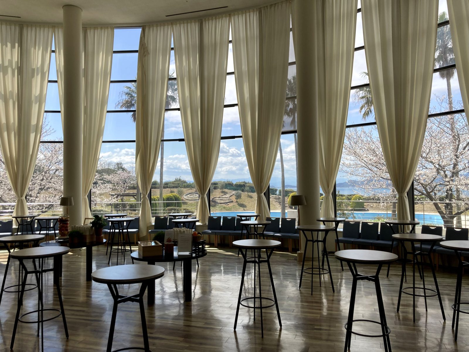 メインビジュアルイメージ | グランドメルキュール沖縄残波岬リゾート